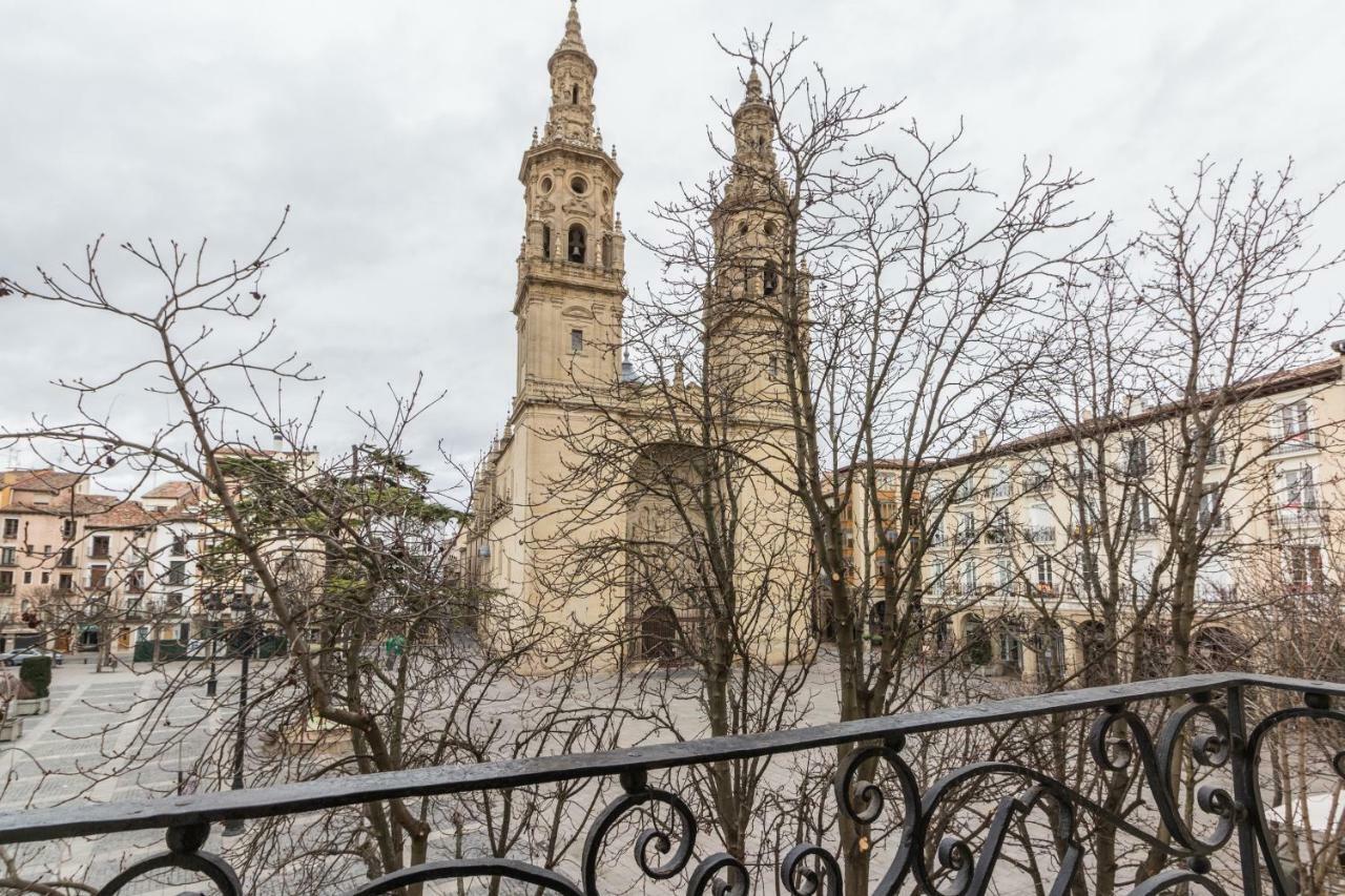 Apto Con Vistas A La Catedral Y Aire Acondicionado ログローニョ エクステリア 写真